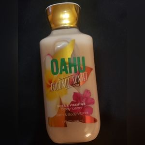 OAHU Coconut Sunset Bath & Body Works body lotion